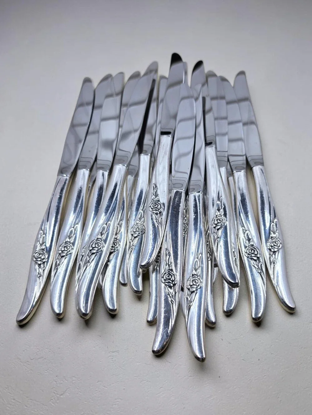 Oneida Rose Song Silverplate Dinner Knives Vintage Rogers Set Of 16